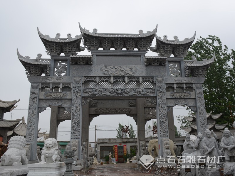 三門七樓青石石牌坊