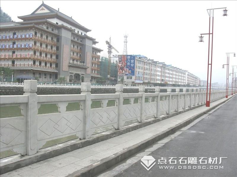 青石欄桿 青石欄桿