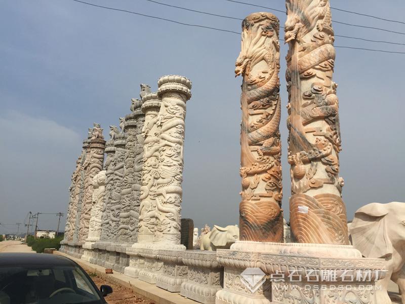石龍柱 石龍柱