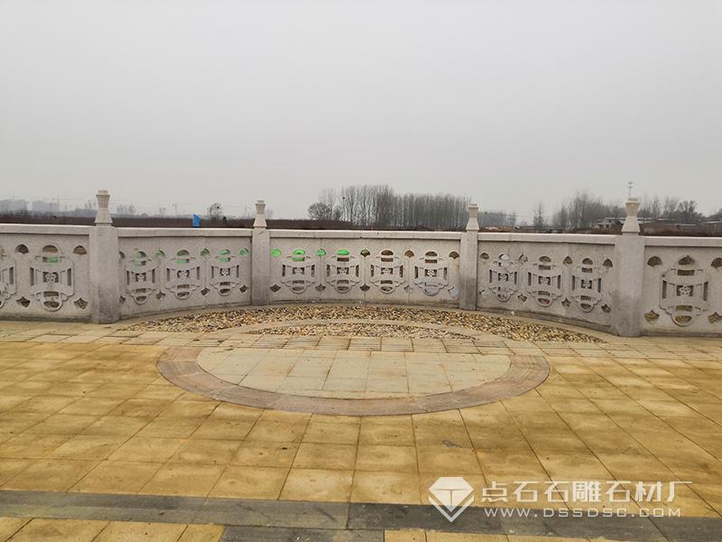 創(chuàng)意圓弧形花崗巖石材橋欄桿