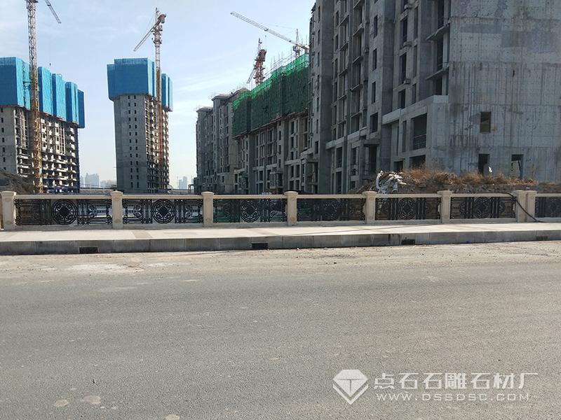 歐式鐵藝石欄桿橋梁石材妝飾工程