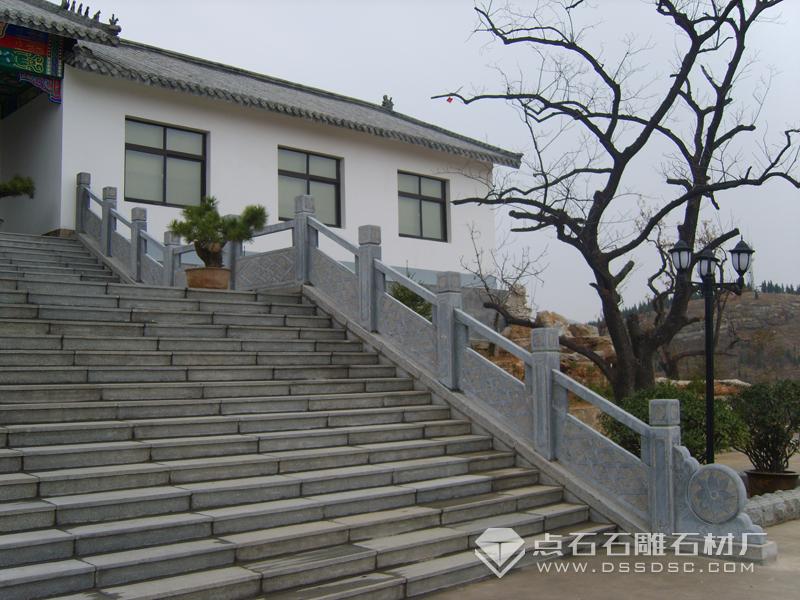 石護(hù)欄 石欄板安裝的效果